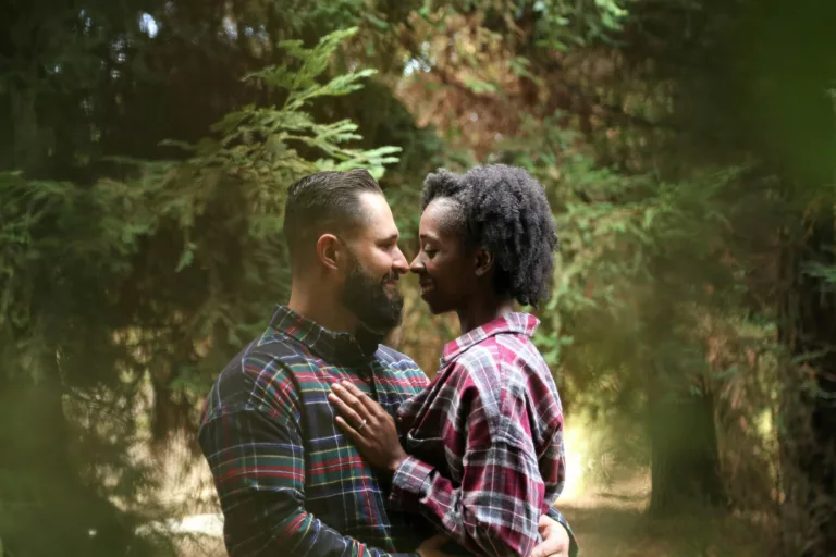 Pareja interracial